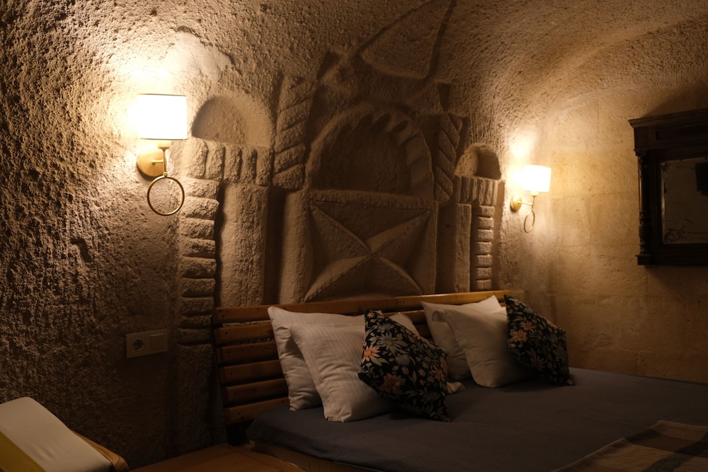 Standard Room - Photo 8