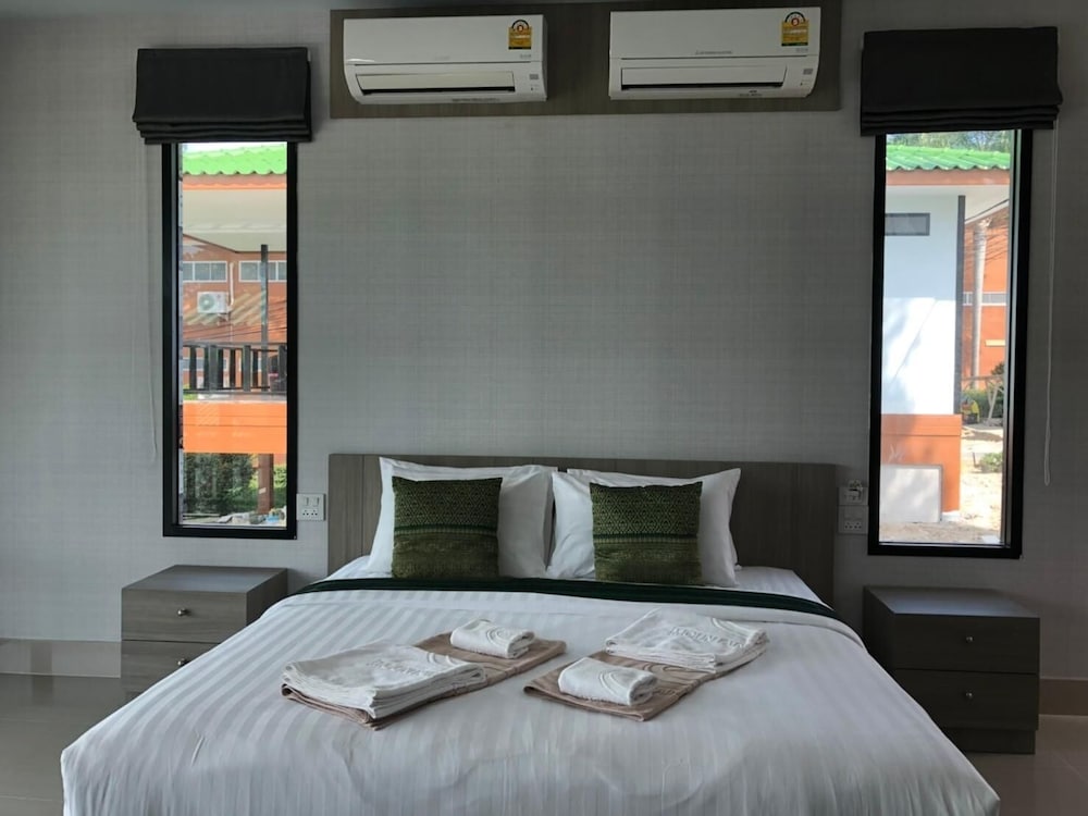 Deluxe Double Room photo 3