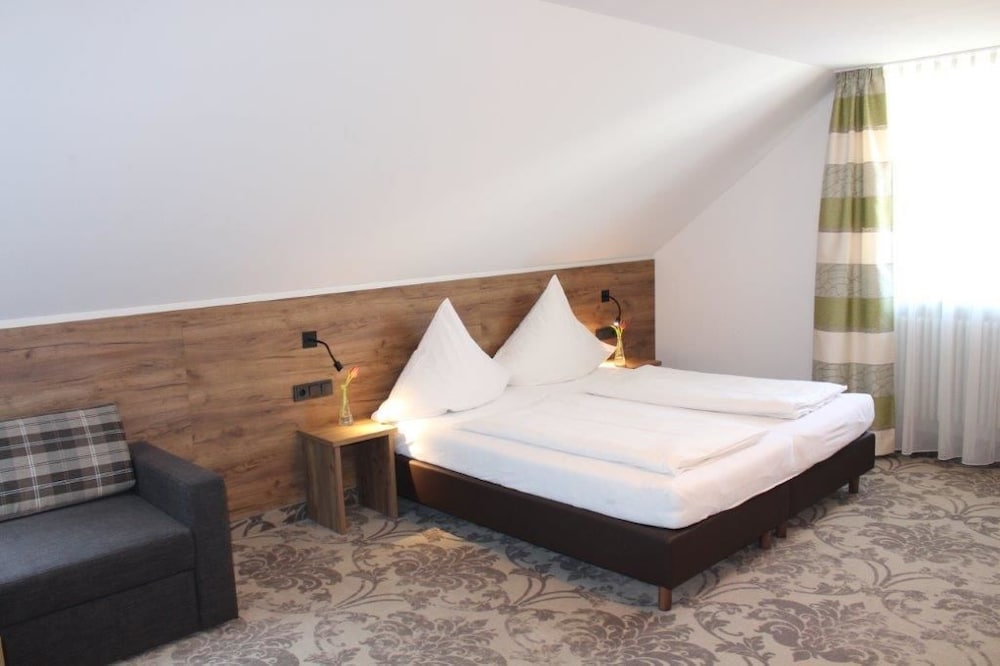 Quadruple Room - Photo 1