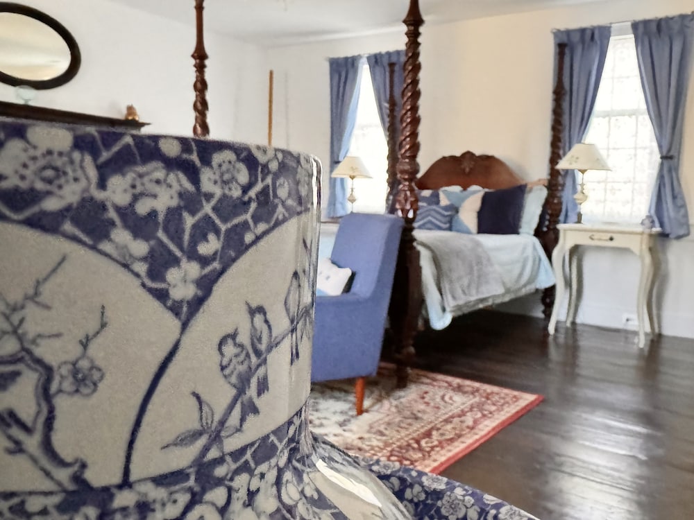 Miss Mildred Suite photo 3