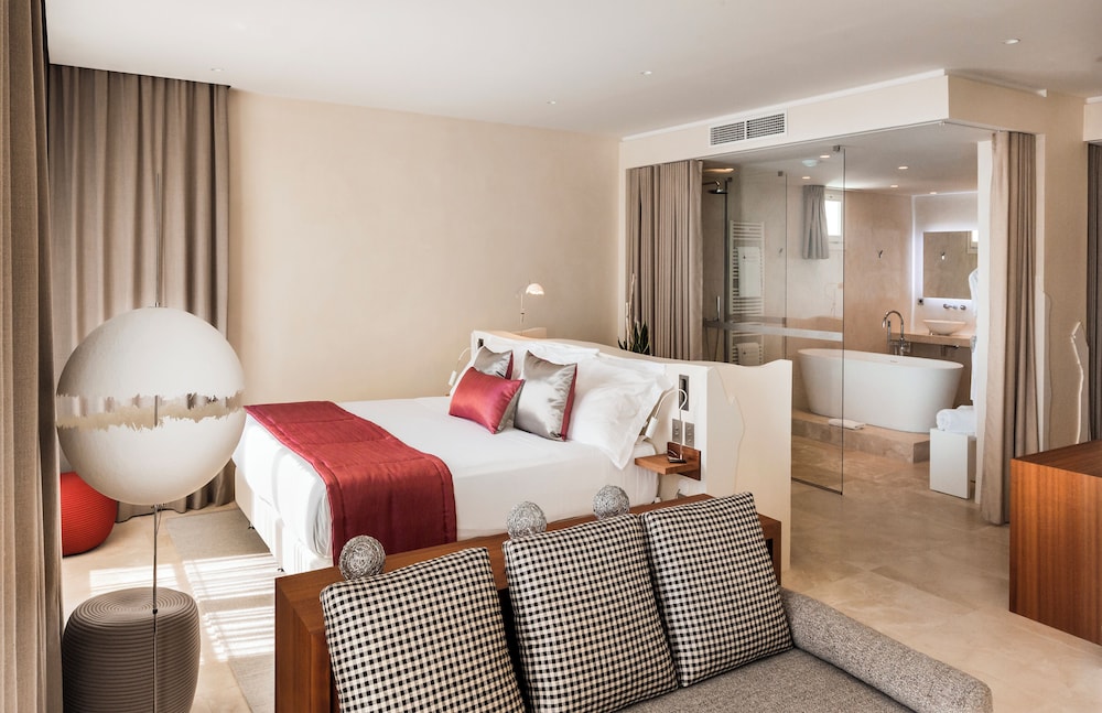 Romantic Suite, Sea View - Photo 7