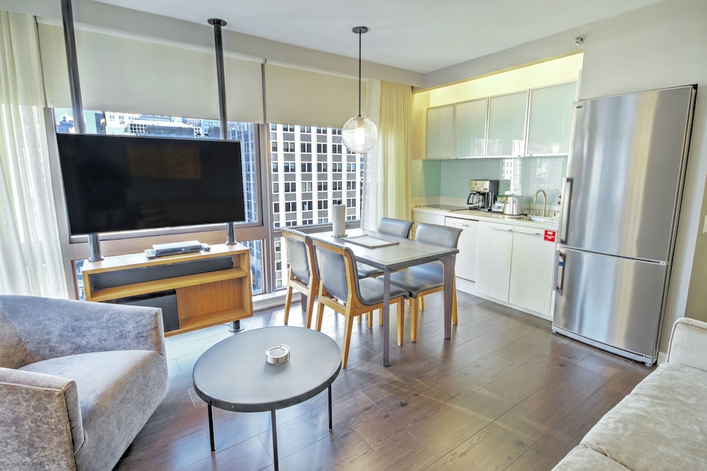 Standard Suite, 2 Bedrooms, Kitchen
