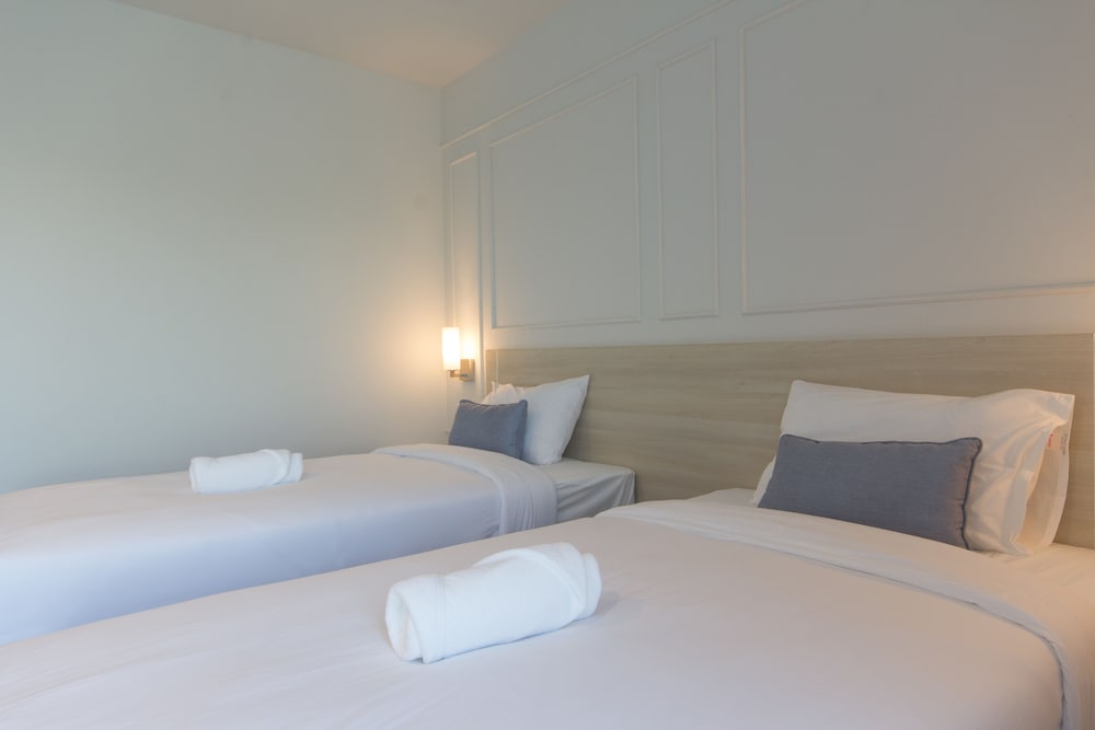 Superior Twin Room, 2 Twin Beds - Photo 6