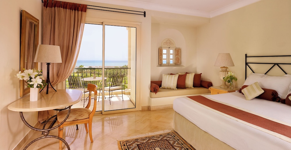 Deluxe Room, Sea View - Photo 1