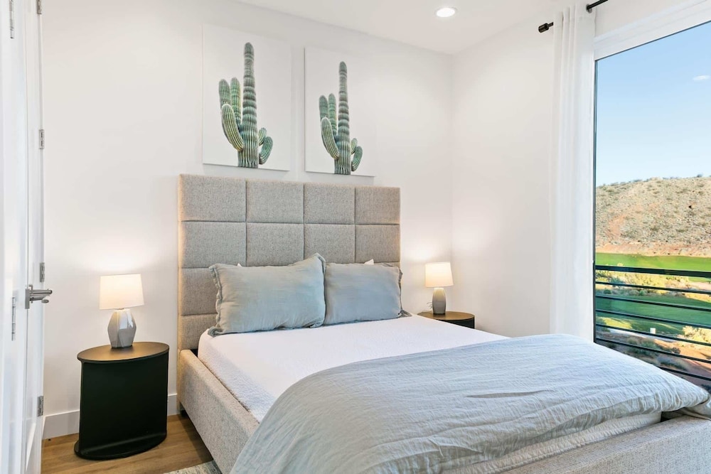 House, Multiple Bedrooms