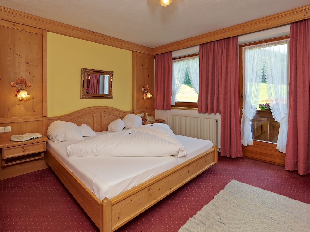 Standard Double Room, 1 Bedroom, Balcony (A) photo 3