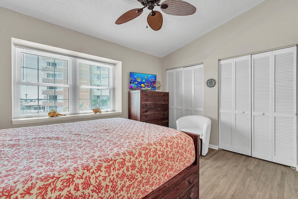 House, 2 Queen Beds (Sunset Reef 112) photo 3