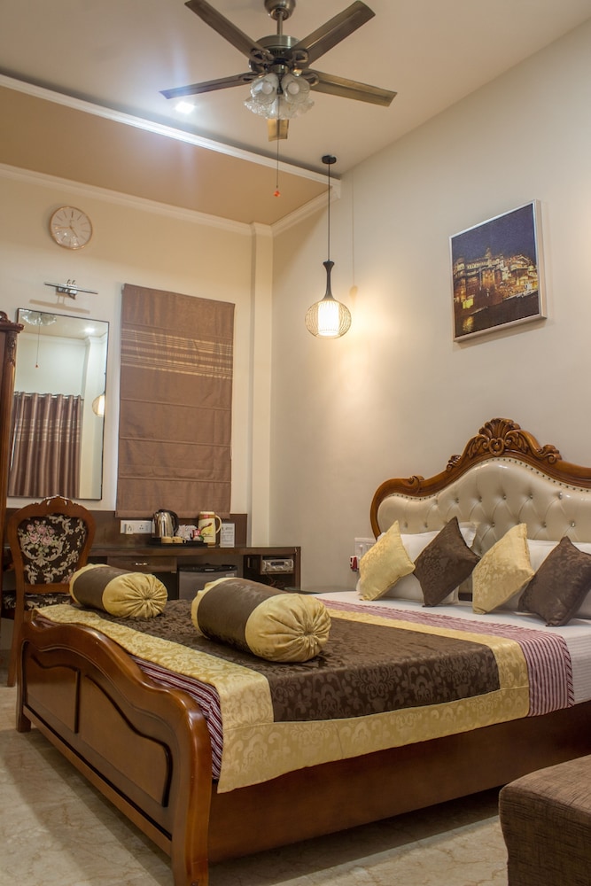 Premium Deluxe Twin Room - Photo 9