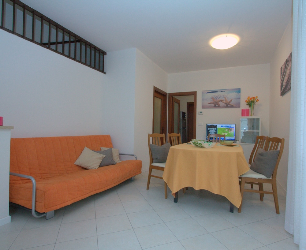 Apartment, 4 Bedrooms, Garden View