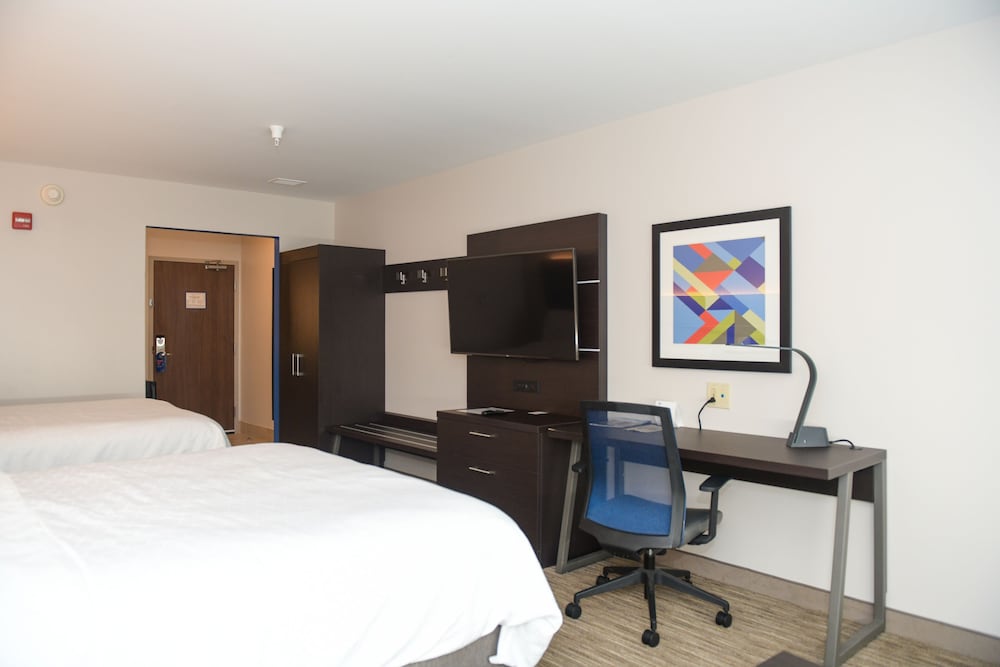 Standard Room, 2 Queen Beds, Accessible (Communications) - Photo 3