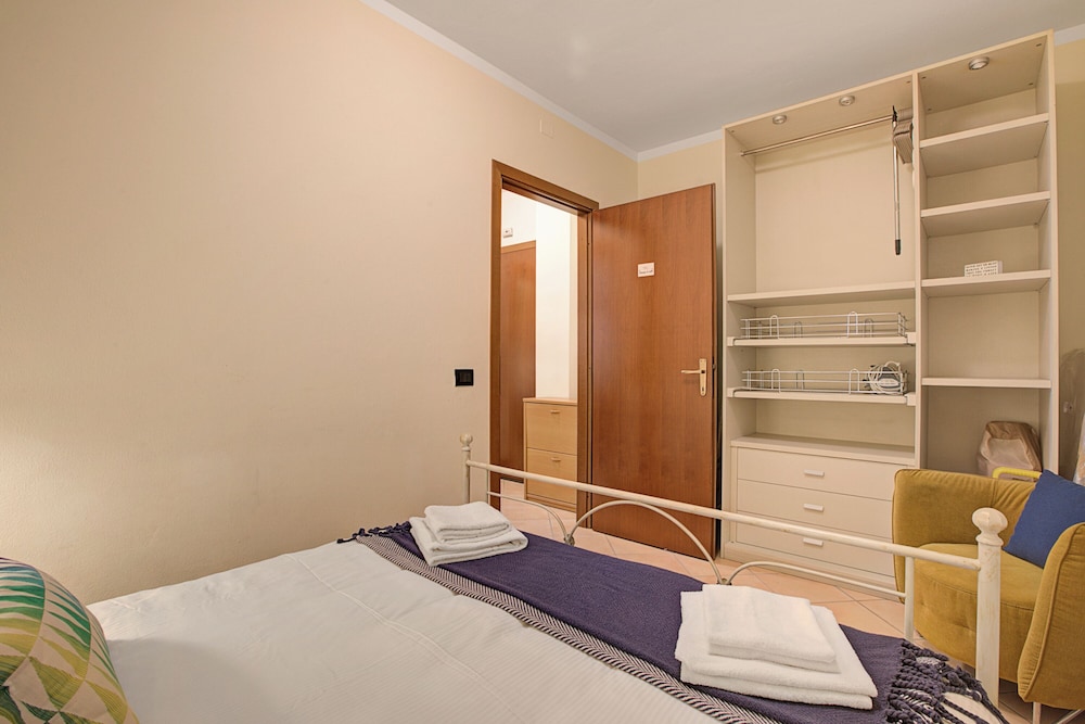 Family Apartment, Multiple Bedrooms, Mountainside (AmiroVista-Garden, Lake view, shared) photo 3