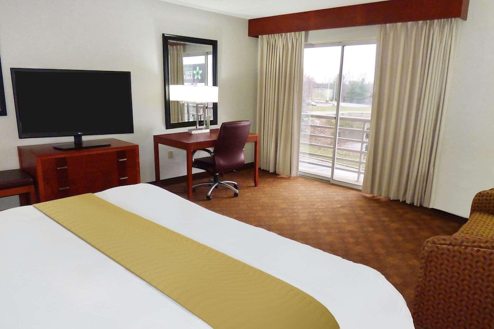 Room, 1 King Bed, Non Smoking - Photo 1