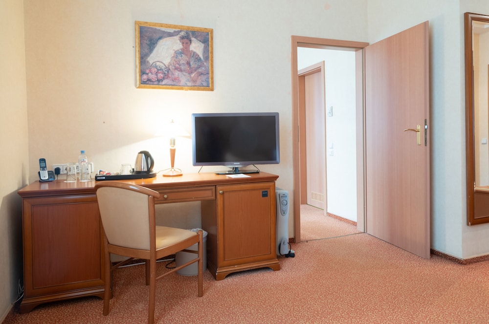 Suite, 1 Bedroom photo 2