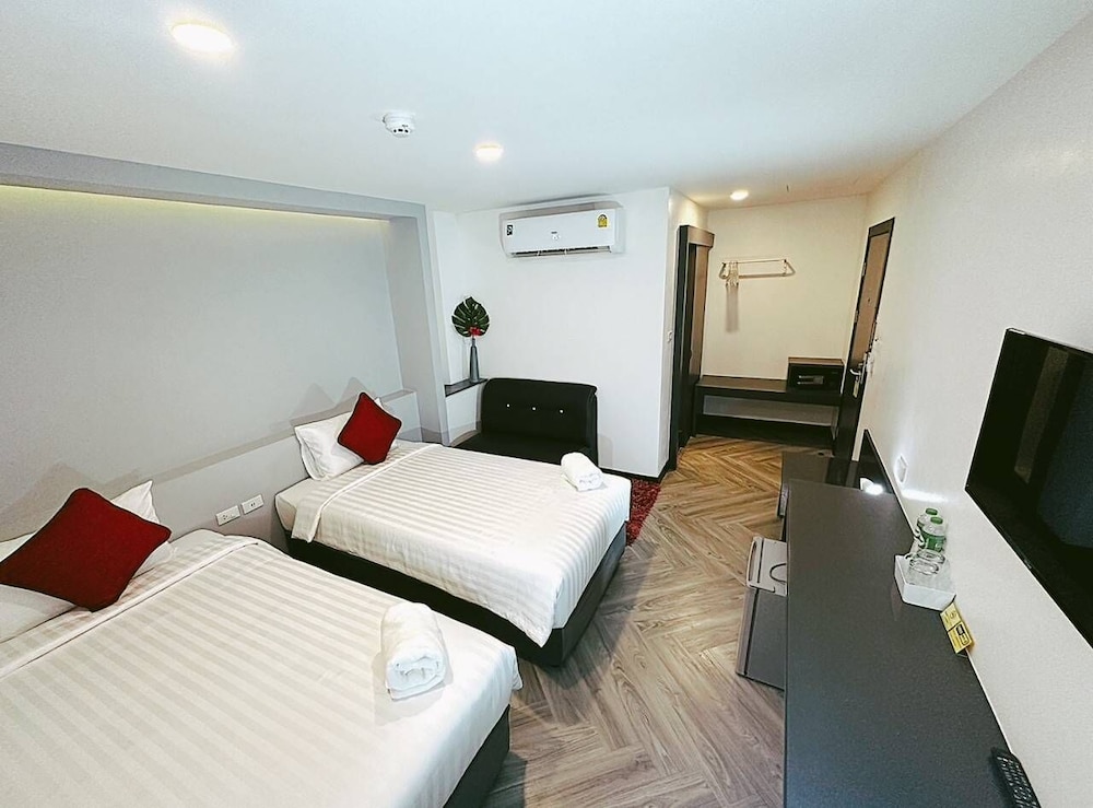Deluxe Double Room photo 2