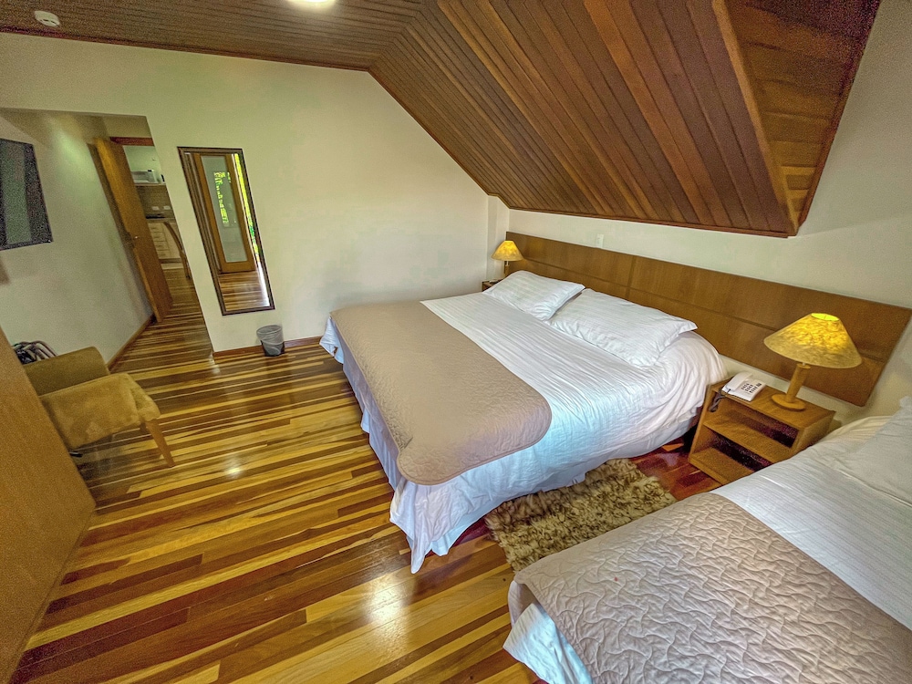 Estudio com Cama King Size