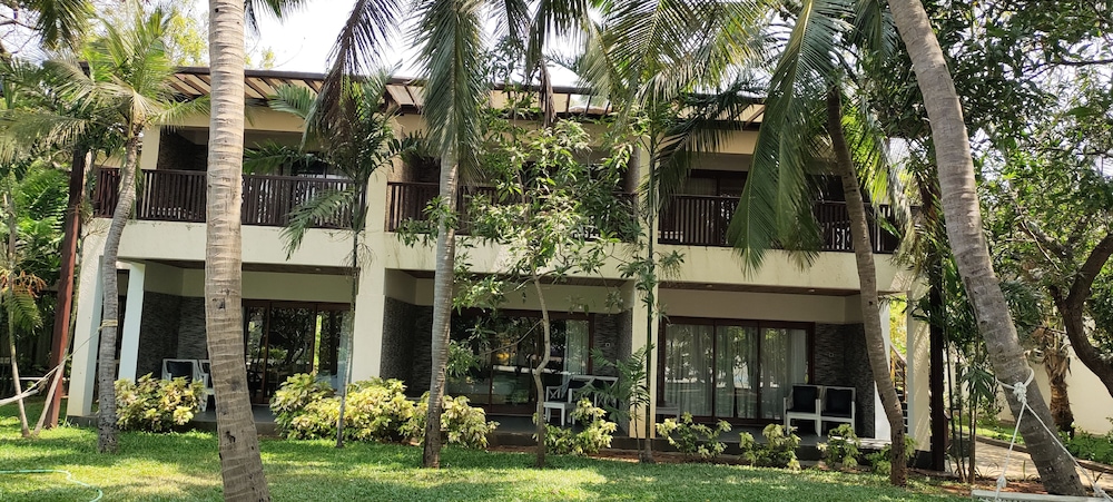 Suite, 1 Queen Bed (Garden Bungalow)
