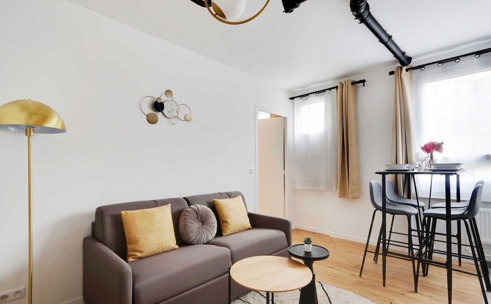 Apartment photo 1
