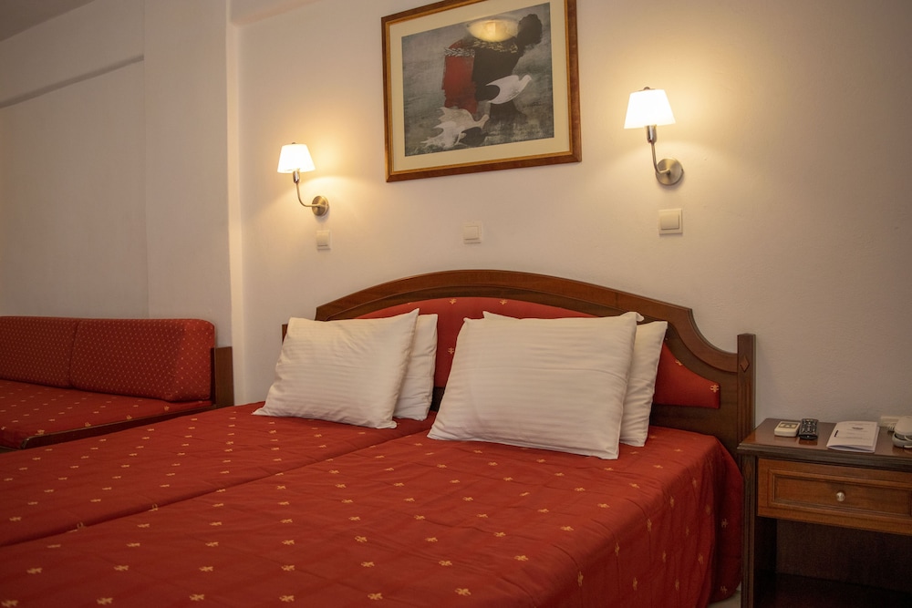 Standard Triple Room - Photo 5