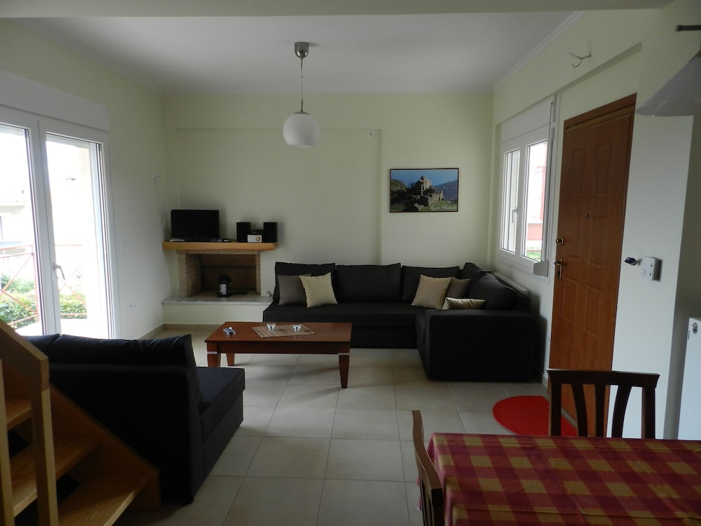 Villa, 3 Bedrooms, Sea View (Voura) photo 1
