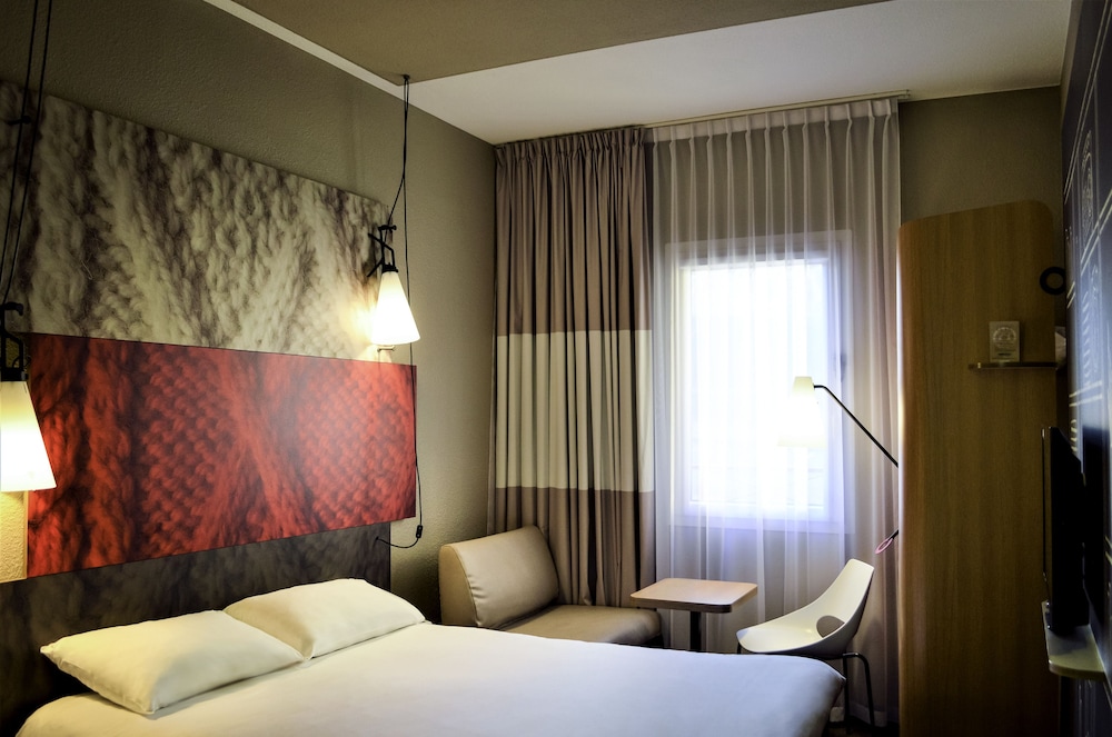 Standard Room, 1 Double Bed with Sofa bed