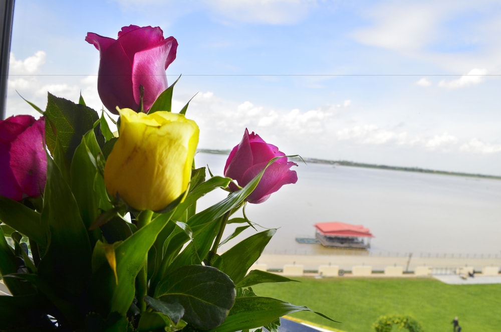 Deluxe River View (Non-Smoking Room) - Photo 6