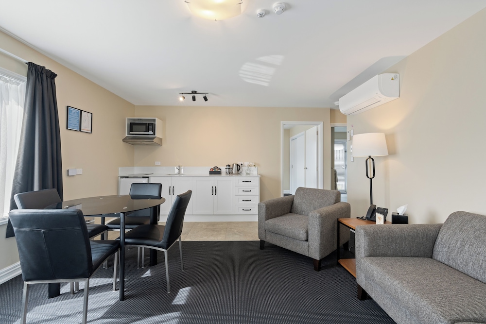 Executive Apartment, 2 Bedrooms, Mountain View, Mezzanine