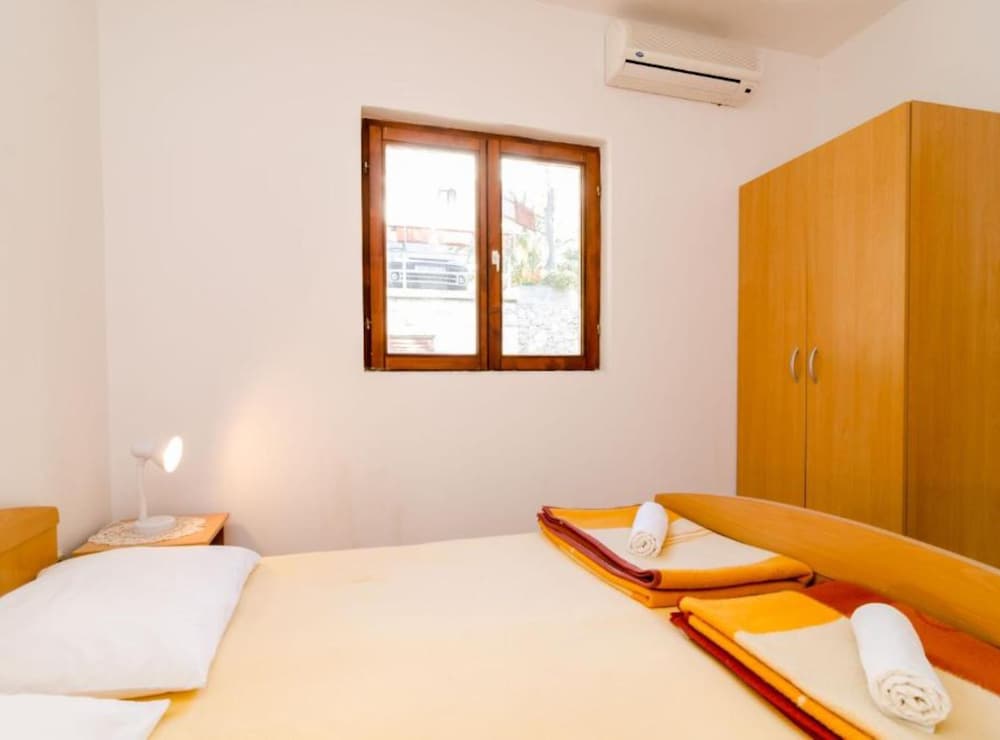 Double Room (Guest House Sobra 38 - Double Room wi) photo 2
