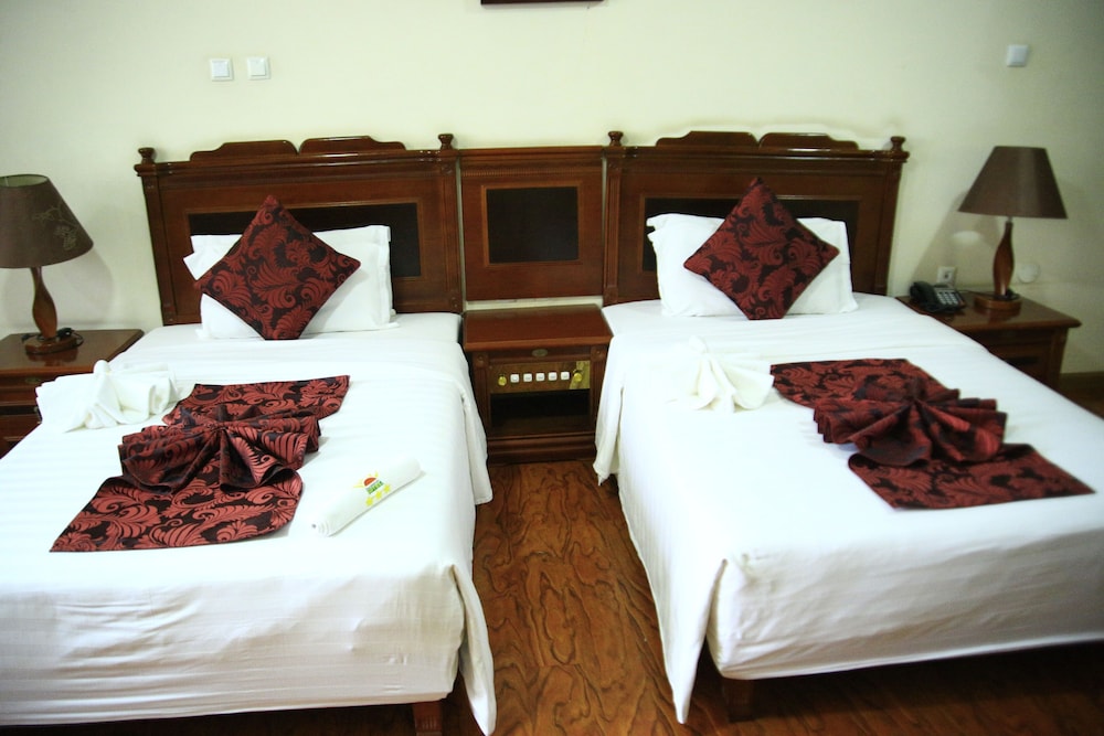 Classic Twin Room photo 2