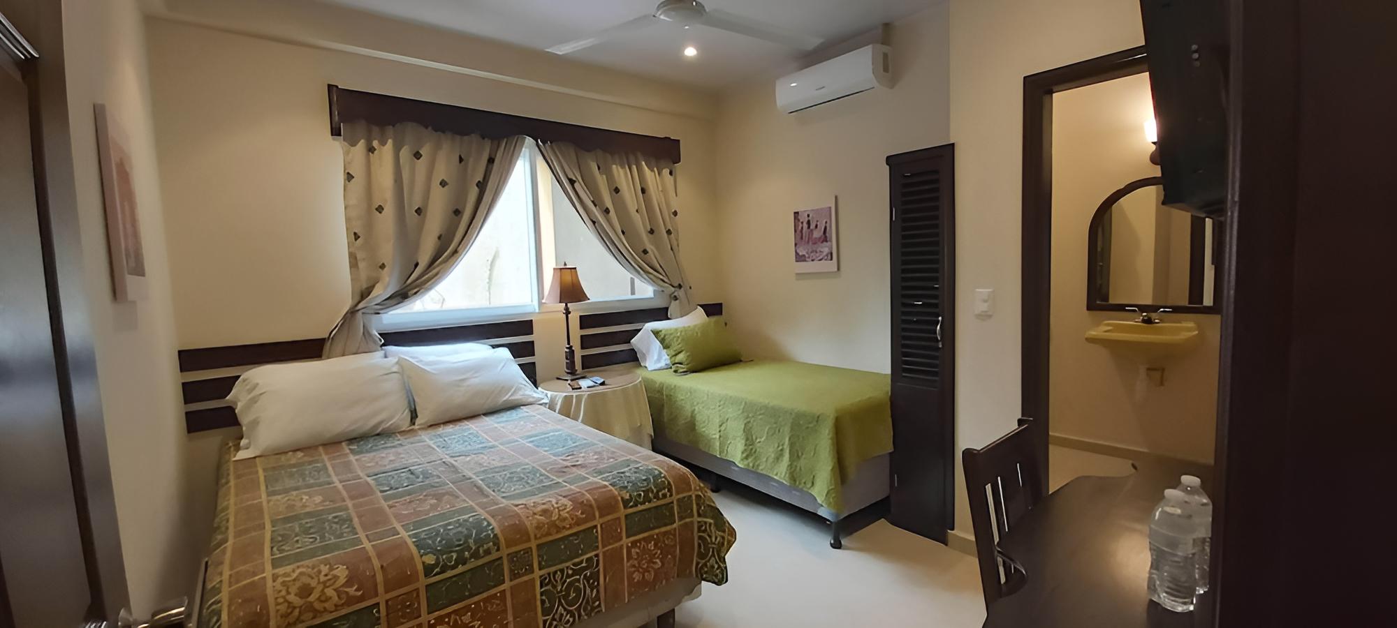 Superior Room, 2 Double Beds photo 3