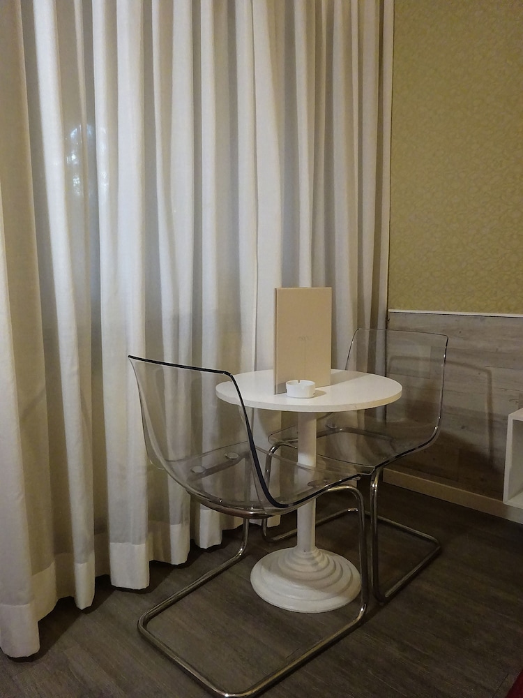 Standard Double or Twin Room photo 3