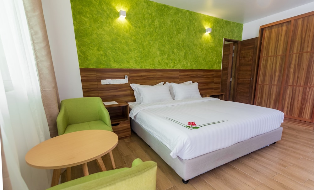 Deluxe Quadruple Room, 2 Bedrooms, 2 Bathrooms, Ground Floor photo 2