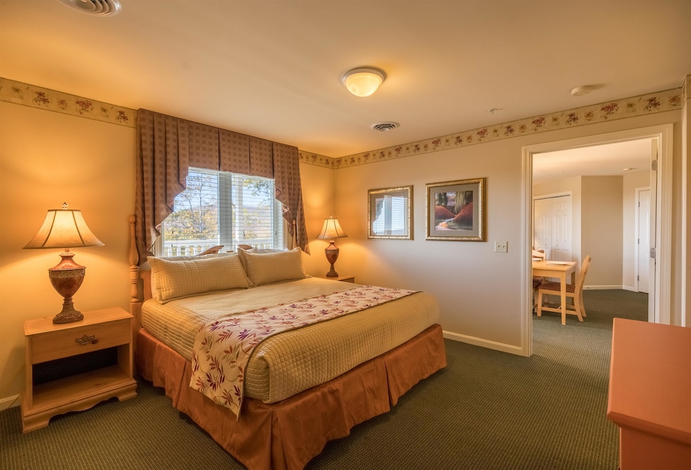 Deluxe Suite photo 3
