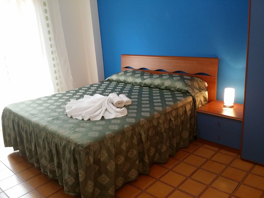 Double Or Twin Room, Sea View