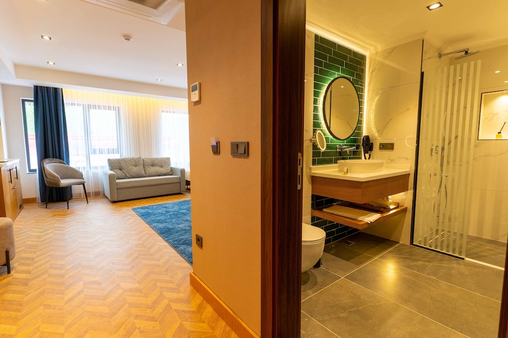 Family Quadruple Room photo 2