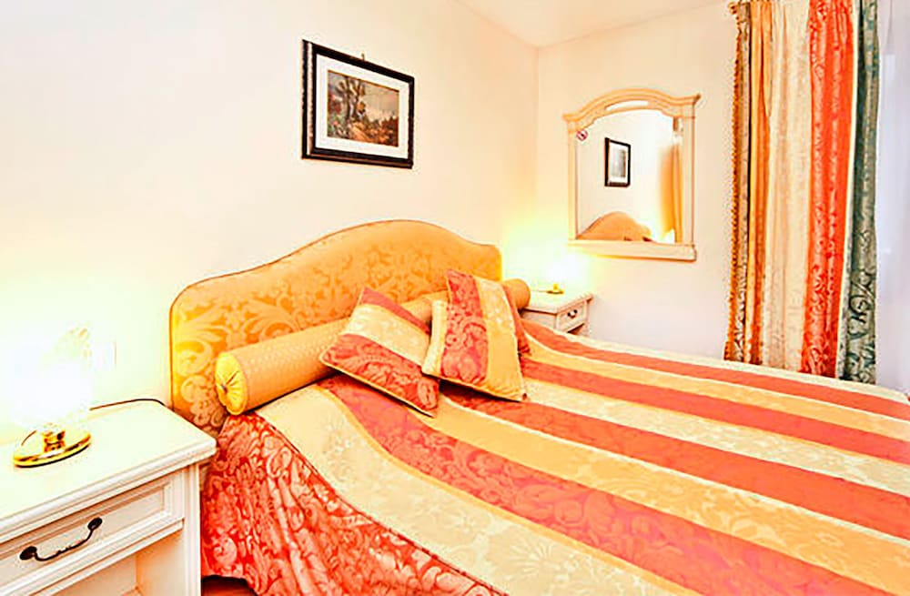 Classic Double Room photo 3