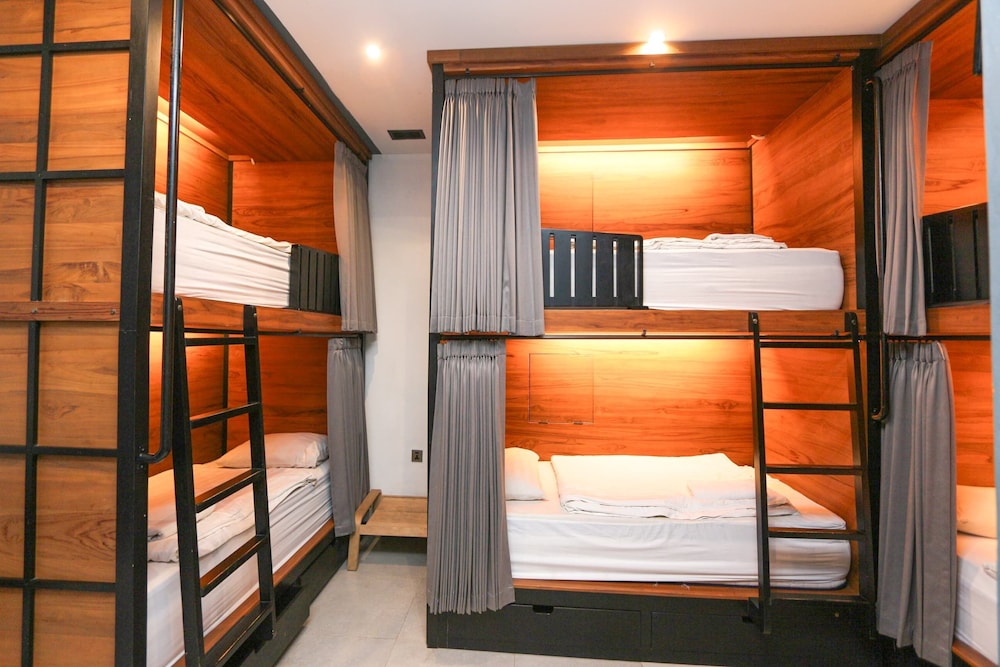 Family 6 Beds Dormitory photo 3