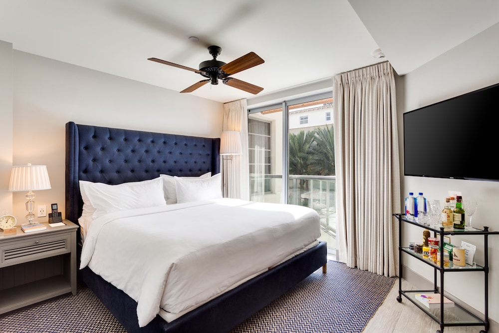 Premium Suite, 2 Bedrooms, Terrace, Pool View photo 2