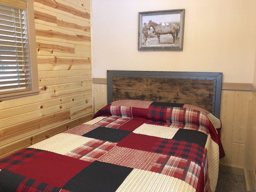 Suite, 1 Queen Bed