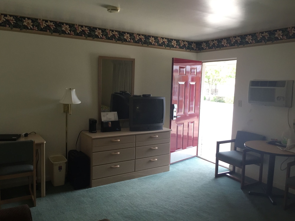 Standard Double Room photo 3