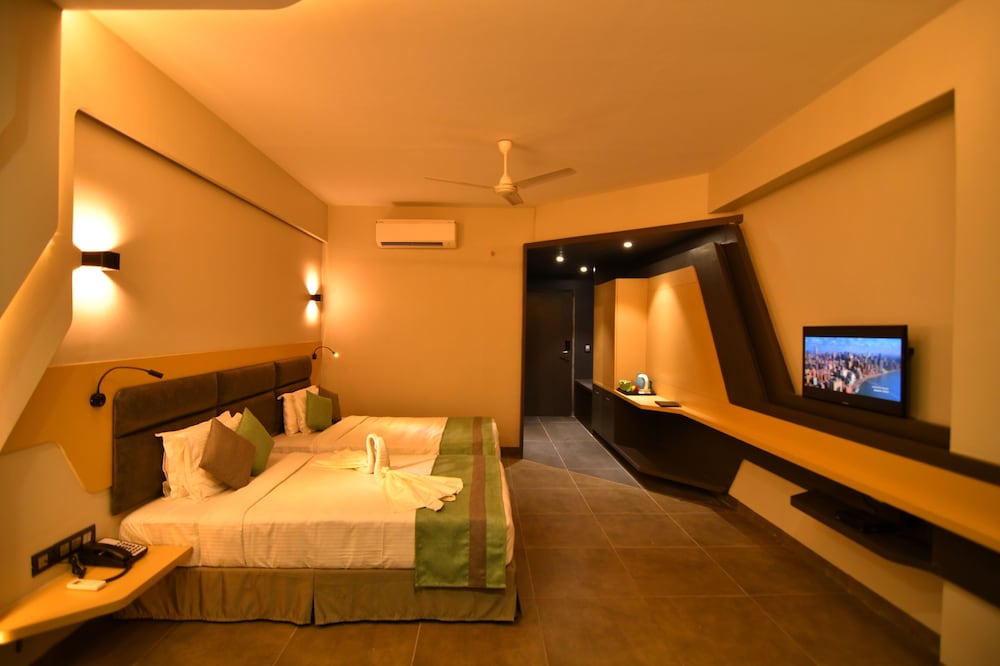 Signature Double or Twin Room, 1 Bedroom, Non Smoking, City View