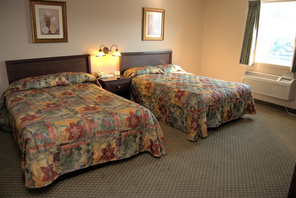 Classic Double Room, 2 Double Beds photo 1