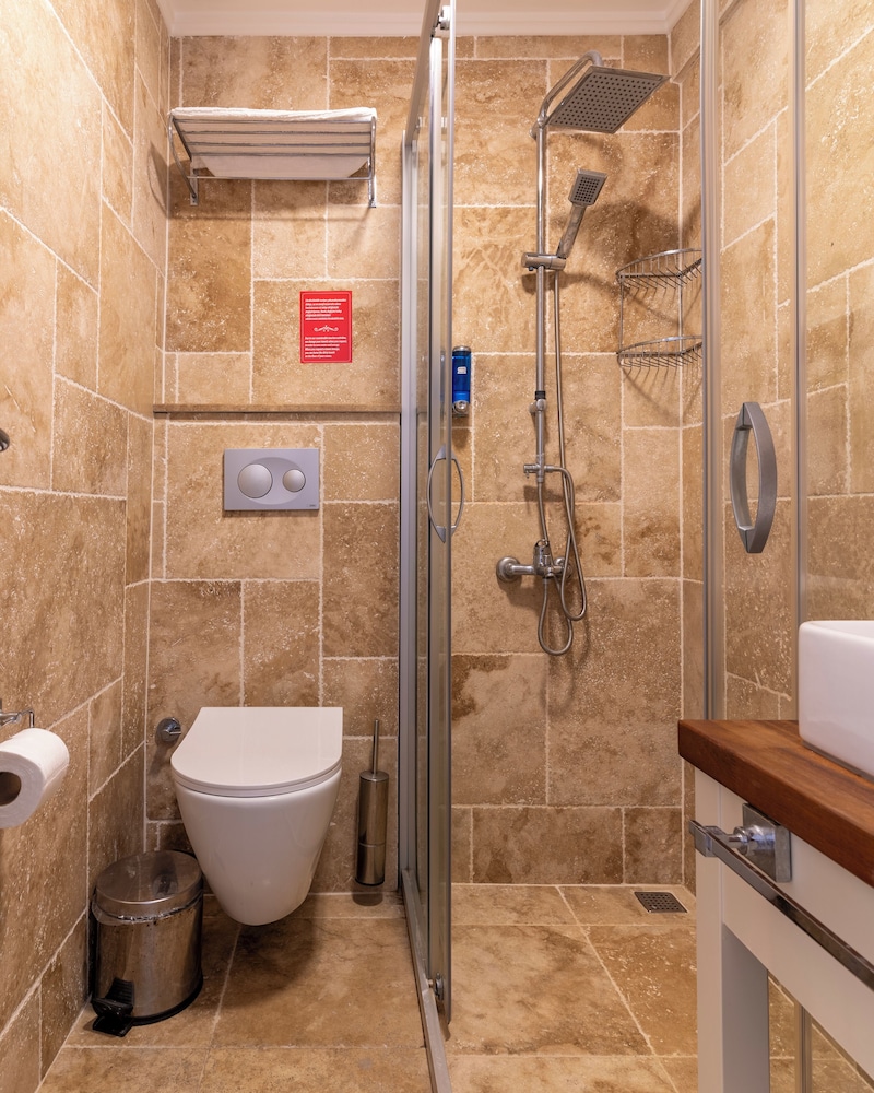 Standard Triple Room, Garden View photo 3