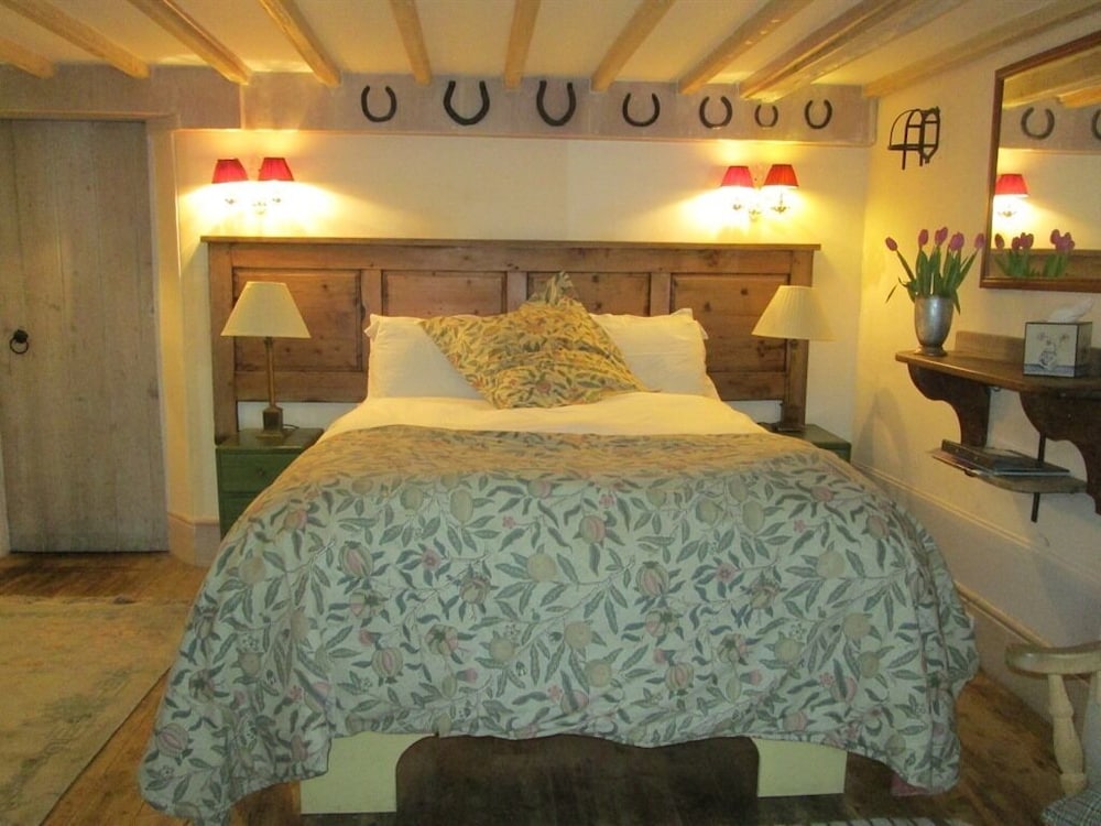 Suite, Ensuite (Cart Shed) photo 2