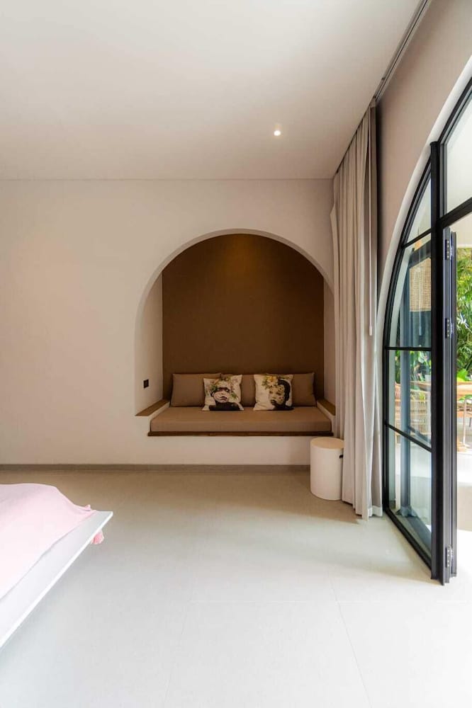 Luxury Villa, Private Pool, Garden View photo 3