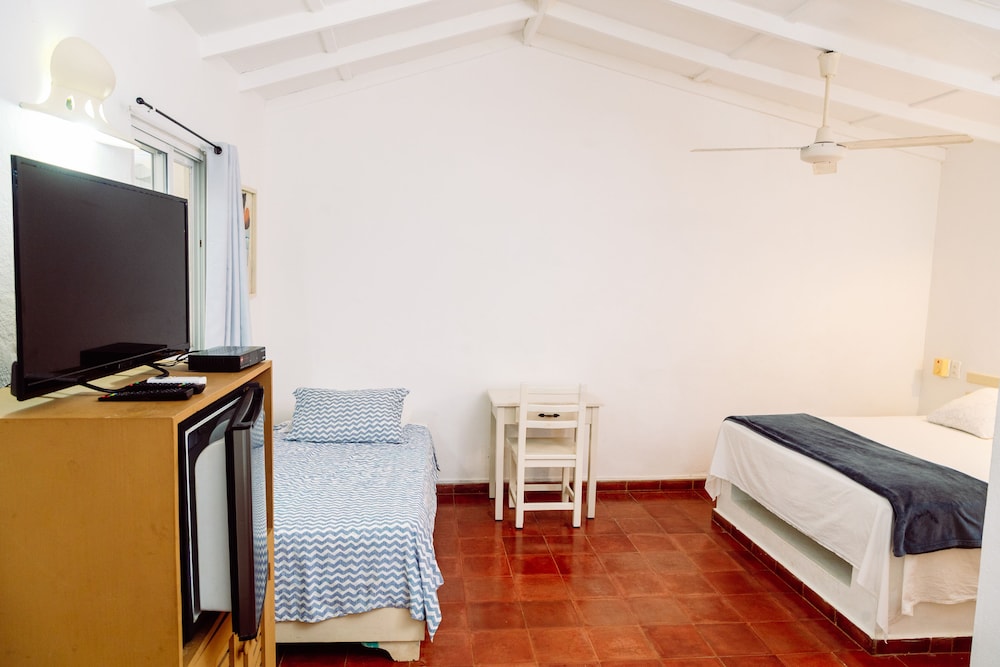 Comfort Quadruple Room, Multiple Beds, Accessible (A/C) photo 2