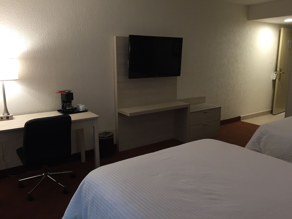 Standard Double Room - Photo 4