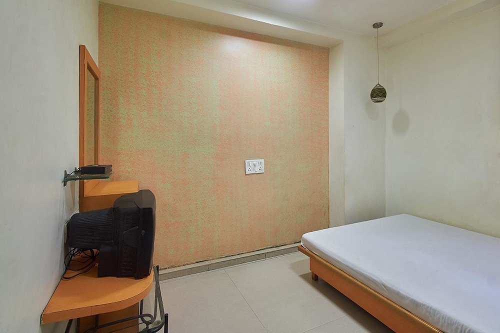Deluxe Ac Room photo 3