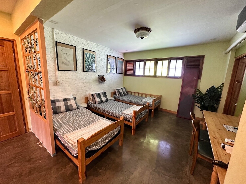 Family Room photo 2