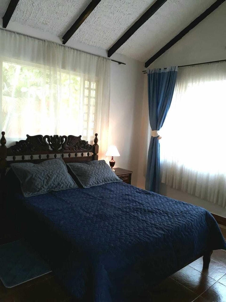 Double Room Single Use, Shared Bathroom photo 1