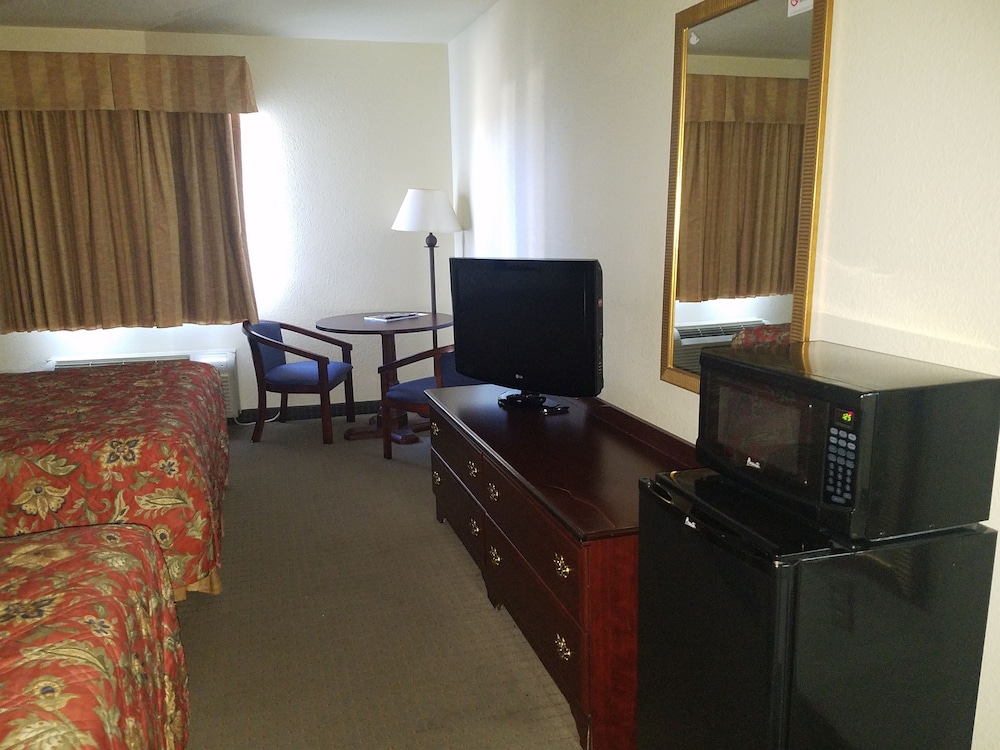 Basic Double Room photo 3